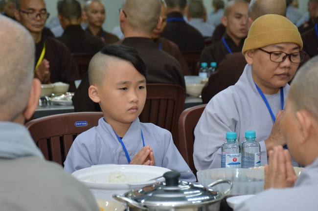 Dharma talk Good roots - blessing - conditions of Pure Land practitioners - The 97 th Seven-day Retreat - Part 2