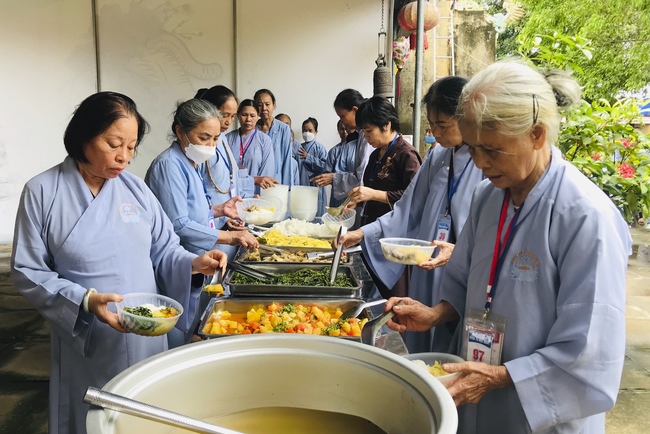 One - Day Retreat at Dong Cao pagoda