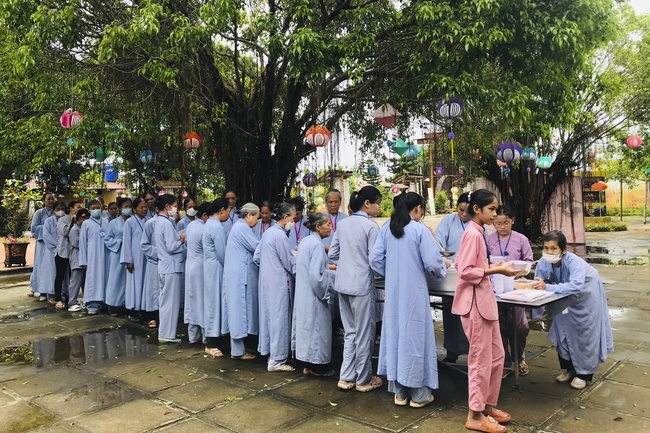 One - Day Retreat at Dong Cao pagoda