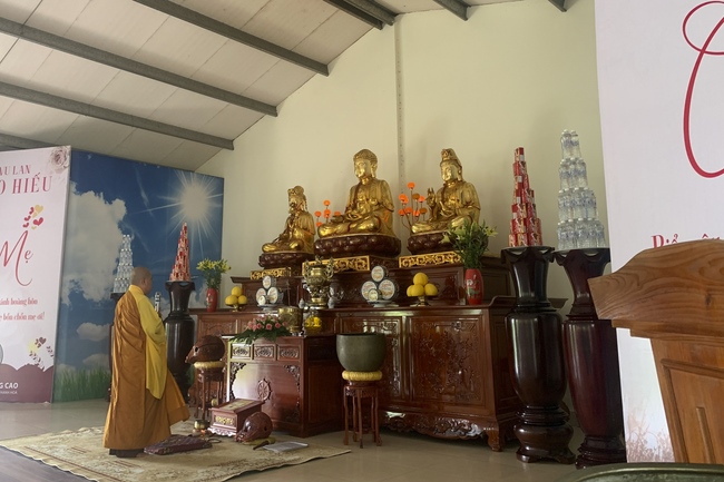 One - Day Retreat at Dong Cao pagoda