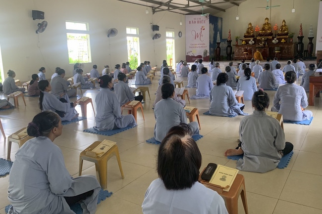 One - Day Retreat at Dong Cao pagoda