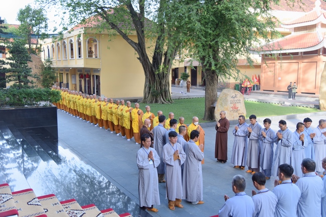 Pháp thoại “Lý Thuyết Thực Nghiệm Hiển Bày Qua Năm Số” – KTPT 97