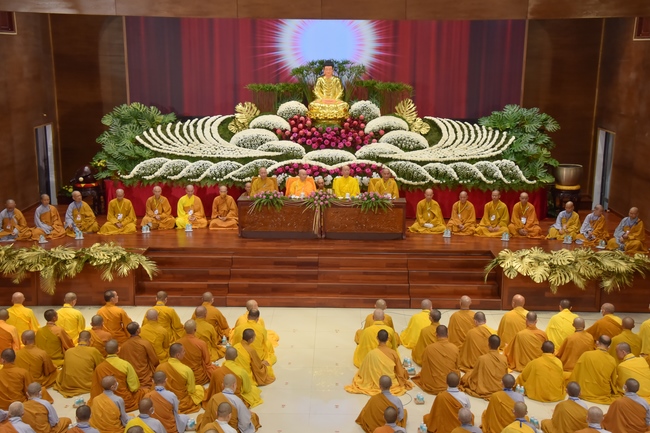 Dharma talk “Reciting Buddha, Reciting Amitabha Buddha” in the 97th Seven-day Retreat