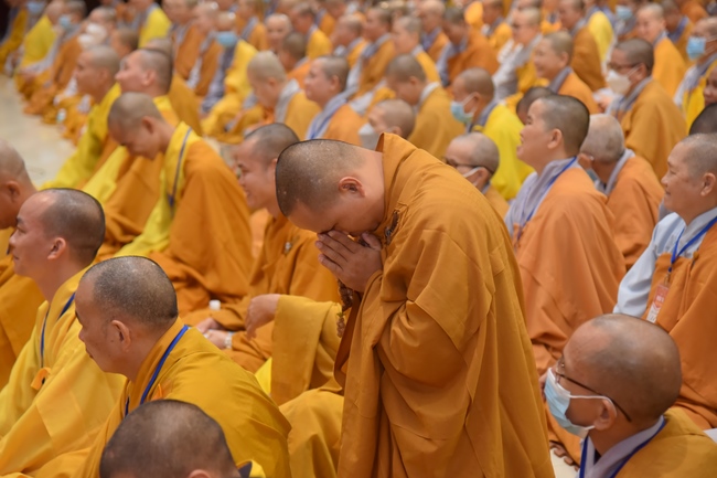 Dharma talk “Reciting Buddha, Reciting Amitabha Buddha” in the 97th Seven-day Retreat