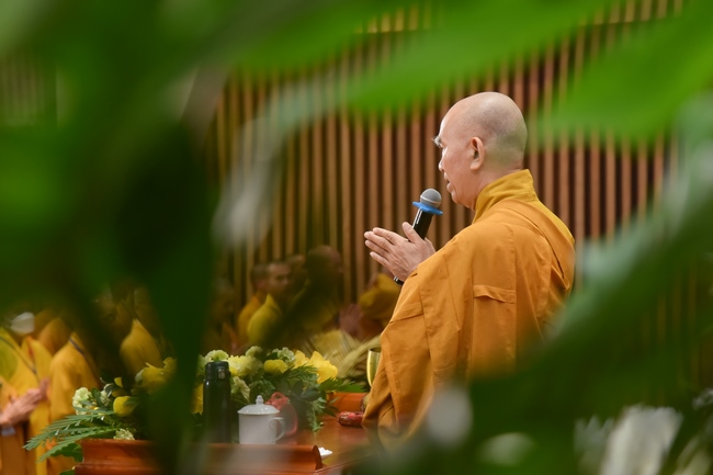 Dharma talk “Reciting Buddha, Reciting Amitabha Buddha” in the 97th Seven-day Retreat