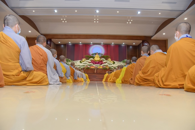 Dharma talk “Reciting Buddha, Reciting Amitabha Buddha” in the 97th Seven-day Retreat