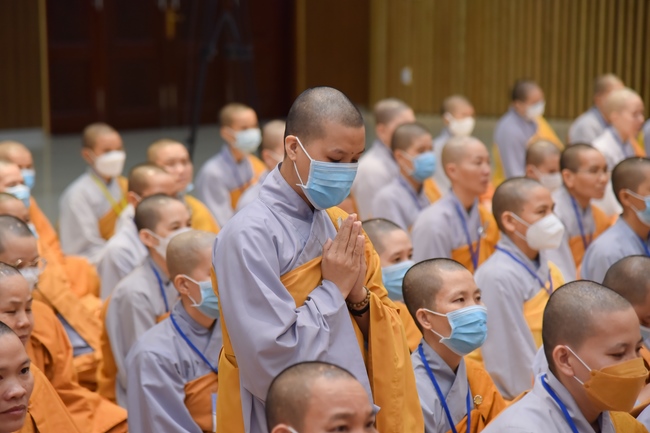 Dharma talk “Reciting Buddha, Reciting Amitabha Buddha” in the 97th Seven-day Retreat