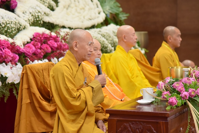 Dharma talk “Reciting Buddha, Reciting Amitabha Buddha” in the 97th Seven-day Retreat