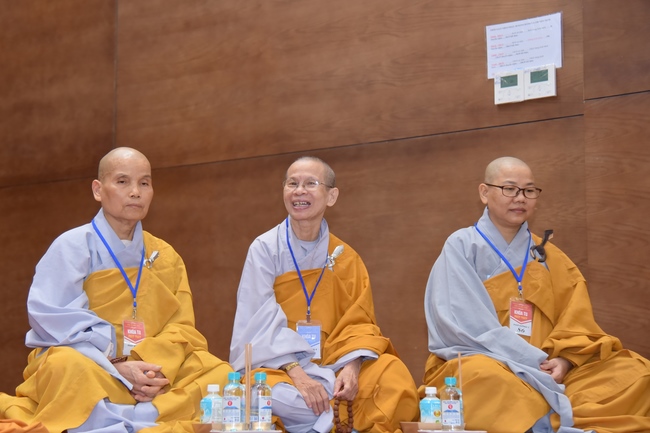 Dharma talk “Reciting Buddha, Reciting Amitabha Buddha” in the 97th Seven-day Retreat