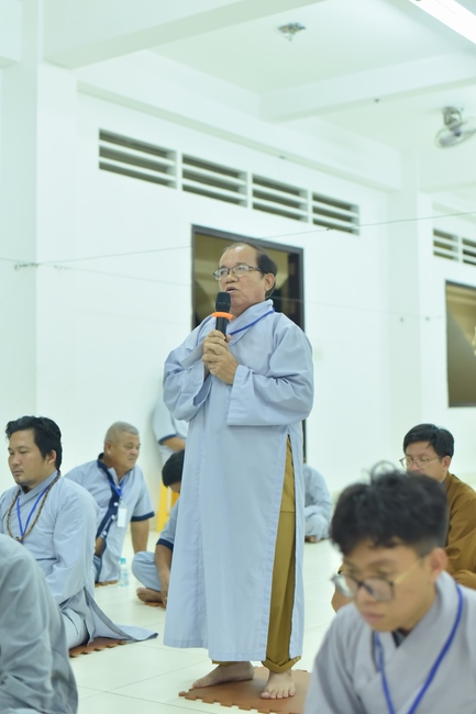 Dharma talk “Reciting Buddha, Reciting Amitabha Buddha” in the 97th Seven-day Retreat