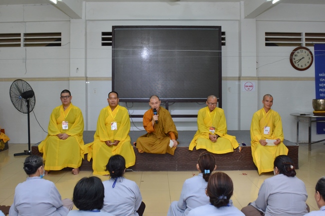 Dharma talk “Reciting Buddha, Reciting Amitabha Buddha” in the 97th Seven-day Retreat