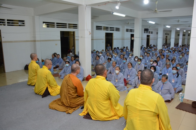 Dharma talk “Reciting Buddha, Reciting Amitabha Buddha” in the 97th Seven-day Retreat