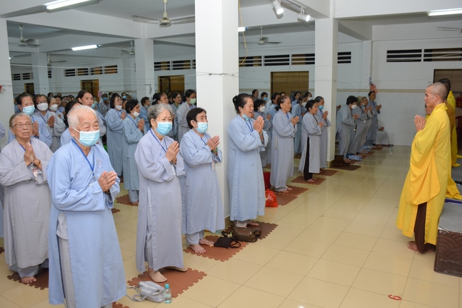 Dharma talk “Reciting Buddha, Reciting Amitabha Buddha” in the 97th Seven-day Retreat