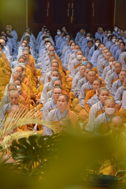 Dharma talk “Reciting Buddha, Reciting Amitabha Buddha” in the 97th Seven-day Retreat