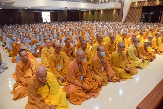 Dharma talk “Reciting Buddha, Reciting Amitabha Buddha” in the 97th Seven-day Retreat