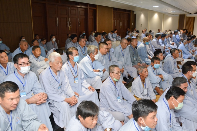 Dharma talk “Reciting Buddha, Reciting Amitabha Buddha” in the 97th Seven-day Retreat