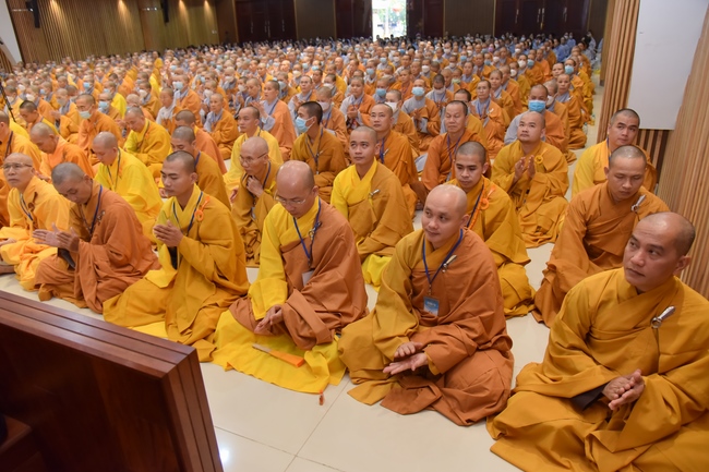 Dharma talk “Reciting Buddha, Reciting Amitabha Buddha” in the 97th Seven-day Retreat