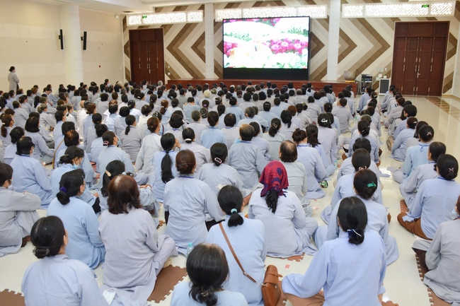 Dharma talk “Reciting Buddha, Reciting Amitabha Buddha” in the 97th Seven-day Retreat