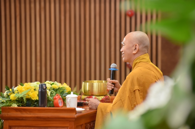 Dharma talk “Reciting Buddha, Reciting Amitabha Buddha” in the 97th Seven-day Retreat
