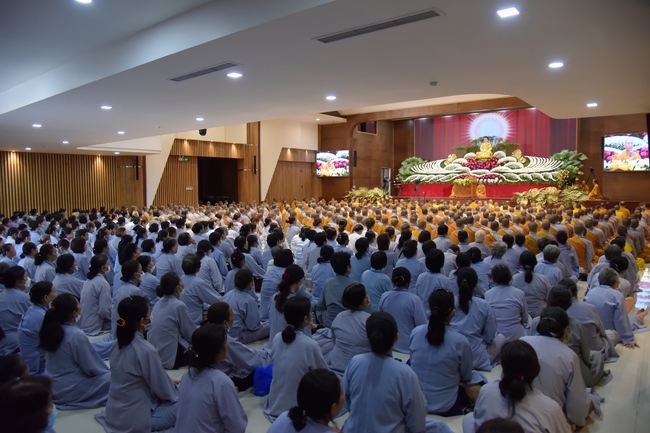 Dharma talk “Reciting Buddha, Reciting Amitabha Buddha” in the 97th Seven-day Retreat