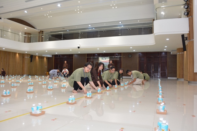 Dharma talk “Reciting Buddha, Reciting Amitabha Buddha” in the 97th Seven-day Retreat