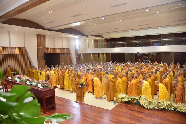Dharma talk “Reciting Buddha, Reciting Amitabha Buddha” in the 97th Seven-day Retreat