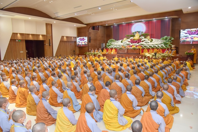 Dharma talk “Reciting Buddha, Reciting Amitabha Buddha” in the 97th Seven-day Retreat