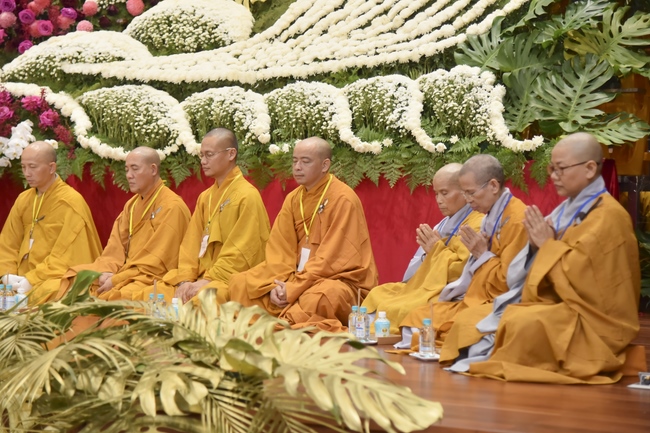 Dharma talk “Reciting Buddha, Reciting Amitabha Buddha” in the 97th Seven-day Retreat