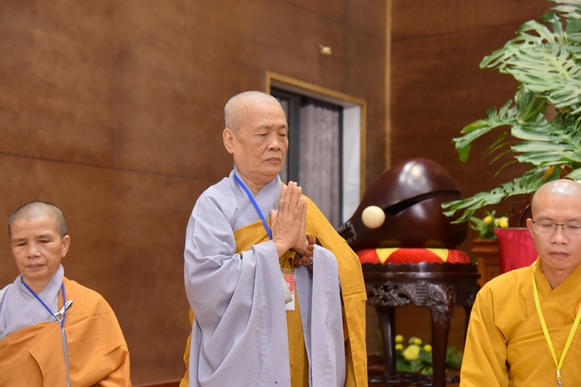 Dharma talk “Reciting Buddha, Reciting Amitabha Buddha” in the 97th Seven-day Retreat