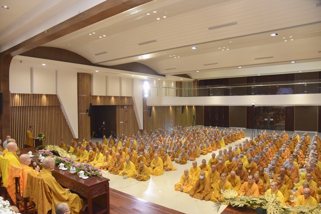 Dharma talk “Reciting Buddha, Reciting Amitabha Buddha” in the 97th Seven-day Retreat