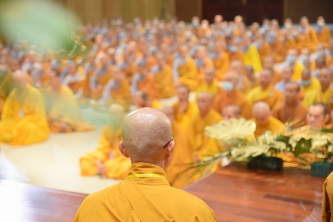 Dharma talk “Reciting Buddha, Reciting Amitabha Buddha” in the 97th Seven-day Retreat