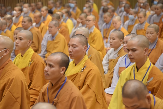 Dharma talk “Reciting Buddha, Reciting Amitabha Buddha” in the 97th Seven-day Retreat