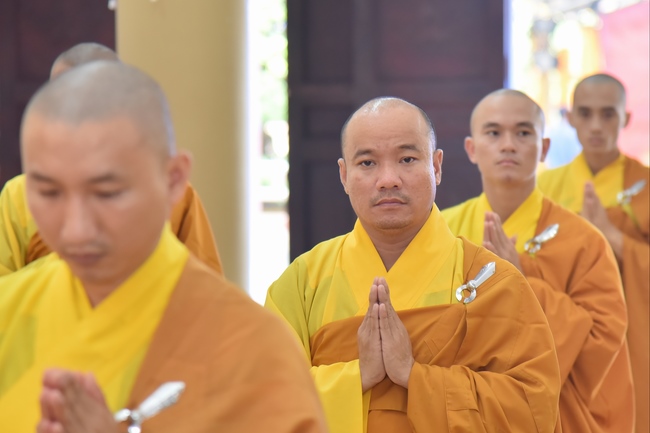 Monks of Hoang Phap Pagoda wishing a long life to the Most Master.