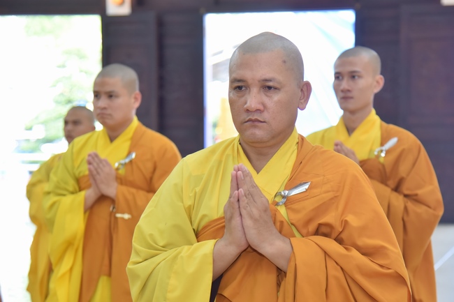 Monks of Hoang Phap Pagoda wishing a long life to the Most Master.