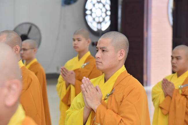 Monks of Hoang Phap Pagoda wishing a long life to the Most Master.