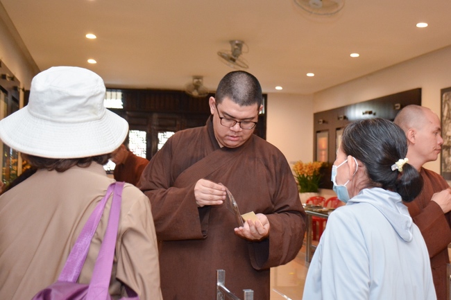 Dharma talk “sharing experiences of practicing” by Most Thich Minh Thong - The 97 th Seven-day Retreat