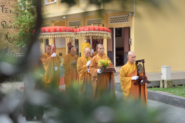 Dharma talk “sharing experiences of practicing” by Most Thich Minh Thong - The 97 th Seven-day Retreat