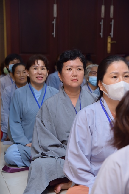 Dharma talk “sharing experiences of practicing” by Most Thich Minh Thong - The 97 th Seven-day Retreat