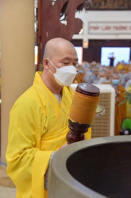 Dharma talk “sharing experiences of practicing” by Most Thich Minh Thong - The 97 th Seven-day Retreat