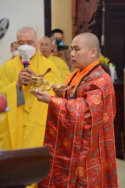 Dharma talk “sharing experiences of practicing” by Most Thich Minh Thong - The 97 th Seven-day Retreat