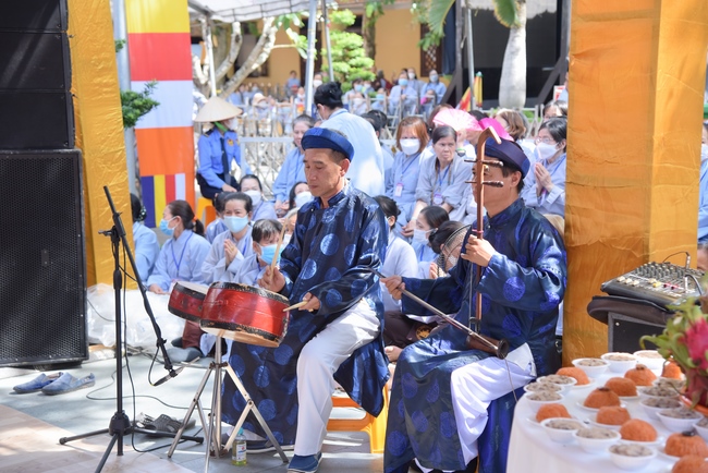 Dharma talk “sharing experiences of practicing” by Most Thich Minh Thong - The 97 th Seven-day Retreat