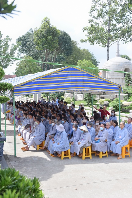 Dharma talk “sharing experiences of practicing” by Most Thich Minh Thong - The 97 th Seven-day Retreat