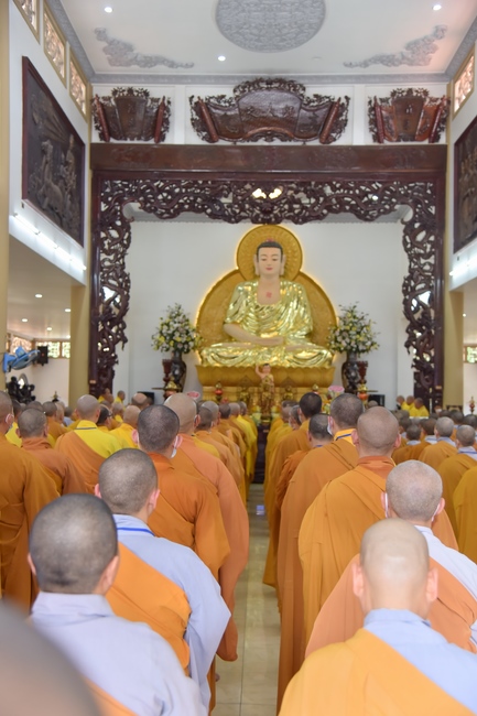 Dharma talk “sharing experiences of practicing” by Most Thich Minh Thong - The 97 th Seven-day Retreat
