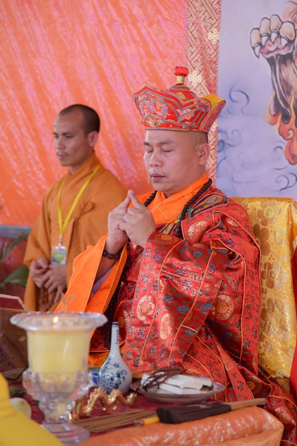 Dharma talk “sharing experiences of practicing” by Most Thich Minh Thong - The 97 th Seven-day Retreat