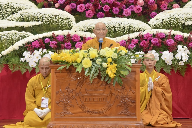 Dharma talk “sharing experiences of practicing” by Most Thich Minh Thong - The 97 th Seven-day Retreat