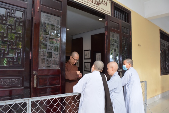 Dharma talk “sharing experiences of practicing” by Most Thich Minh Thong - The 97 th Seven-day Retreat