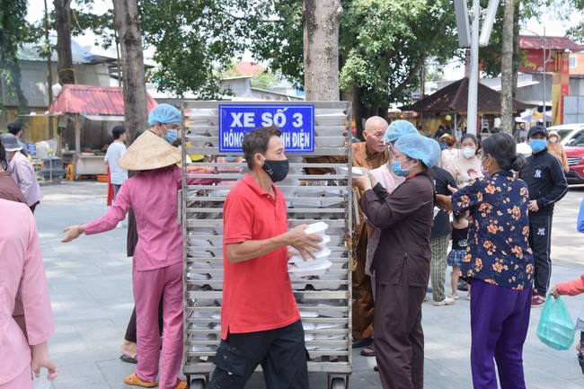 Chương trình Ánh Sáng Phật Pháp kỳ 72