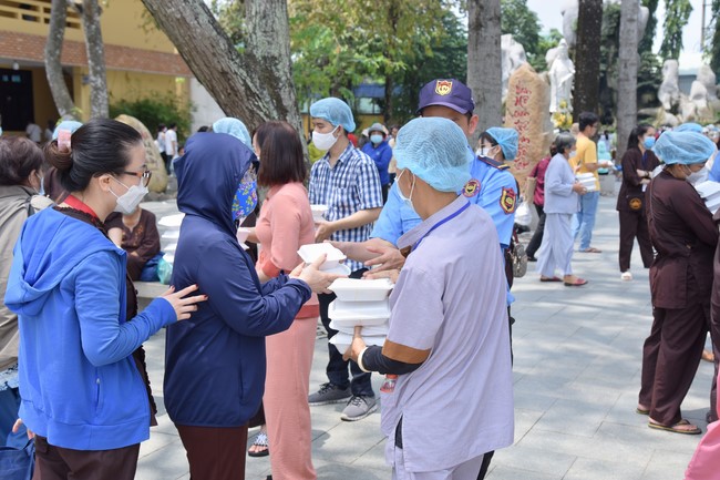 Chương trình Ánh Sáng Phật Pháp kỳ 72