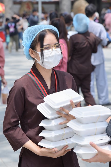 Chương trình Ánh Sáng Phật Pháp kỳ 72