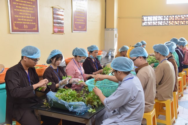 Chương trình Ánh Sáng Phật Pháp kỳ 72